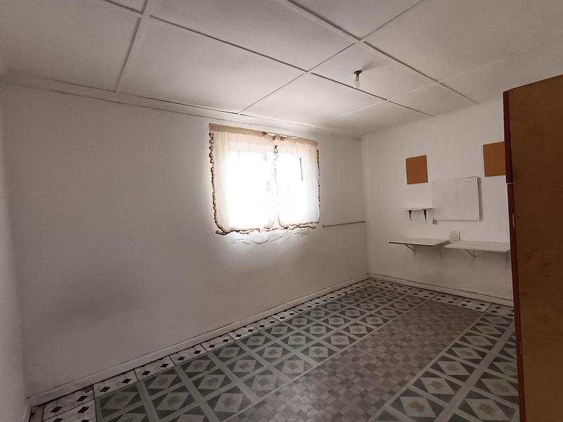 13 Bedroom Property for Sale in Madeira Park Eastern Cape
